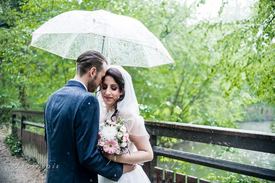 hochzeitsfotograf hochzeitsfoto hochzeitsfotografie hochzeitsfotos hochzeitsreportage nürnberg erlangen fürth zirndorf fotograf hochzeit shooting regenhochzeit oberasbach